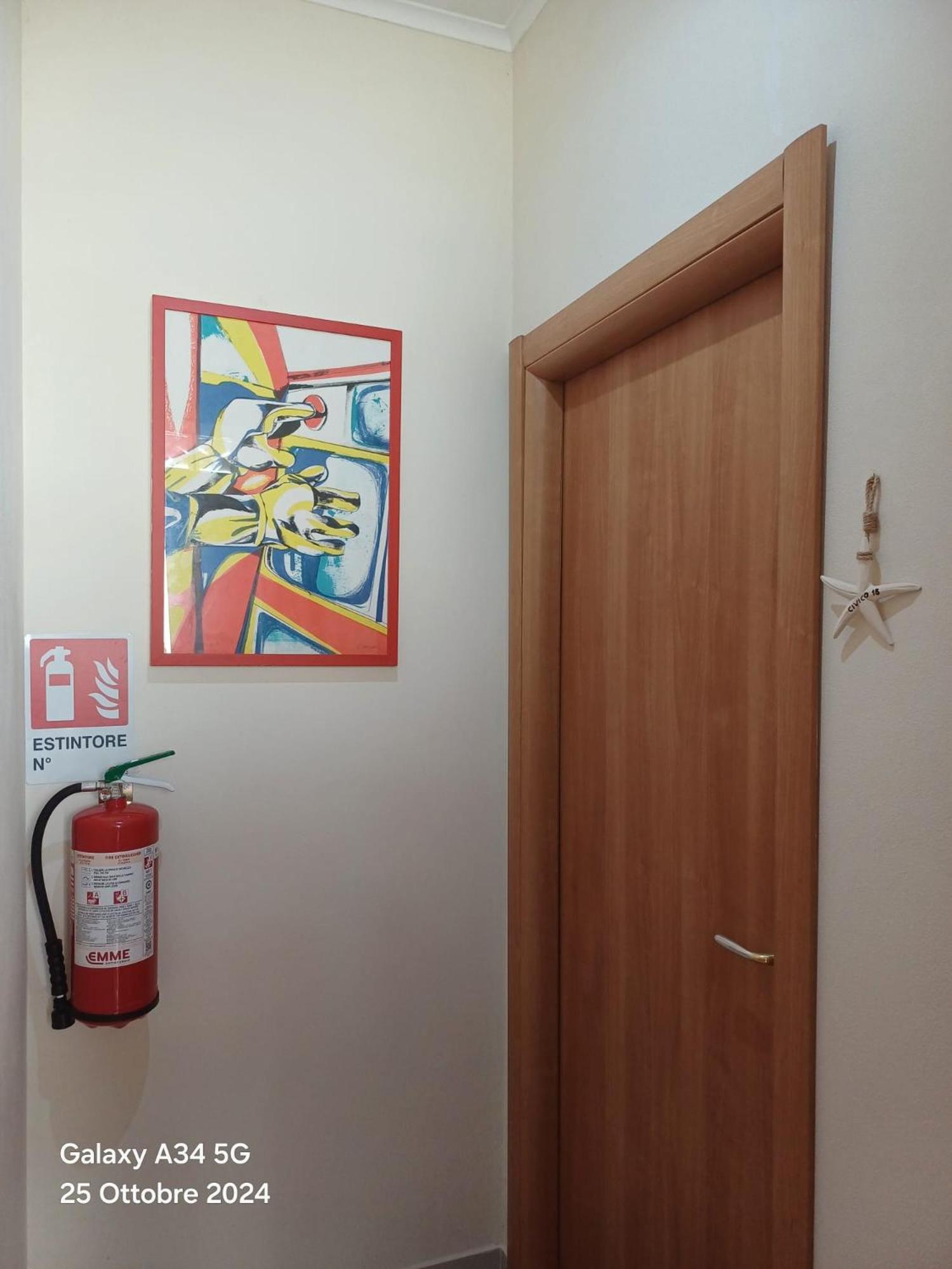 Civico18 Apartment Фиумичино Екстериор снимка